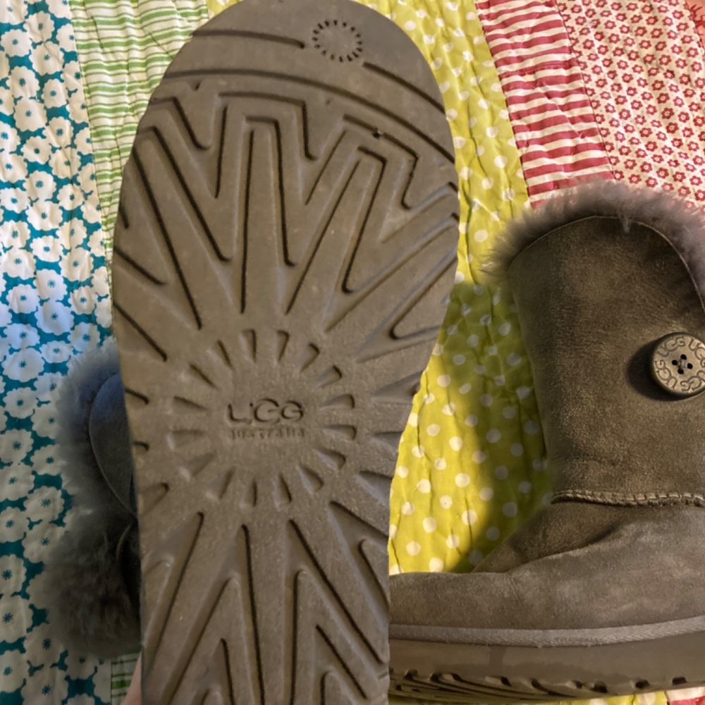 Ugg Bailey Button Boot Grey/Gray 8 - image 5